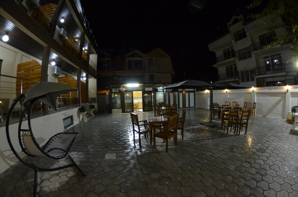 Razvan Holiday Costinesti Exterior photo