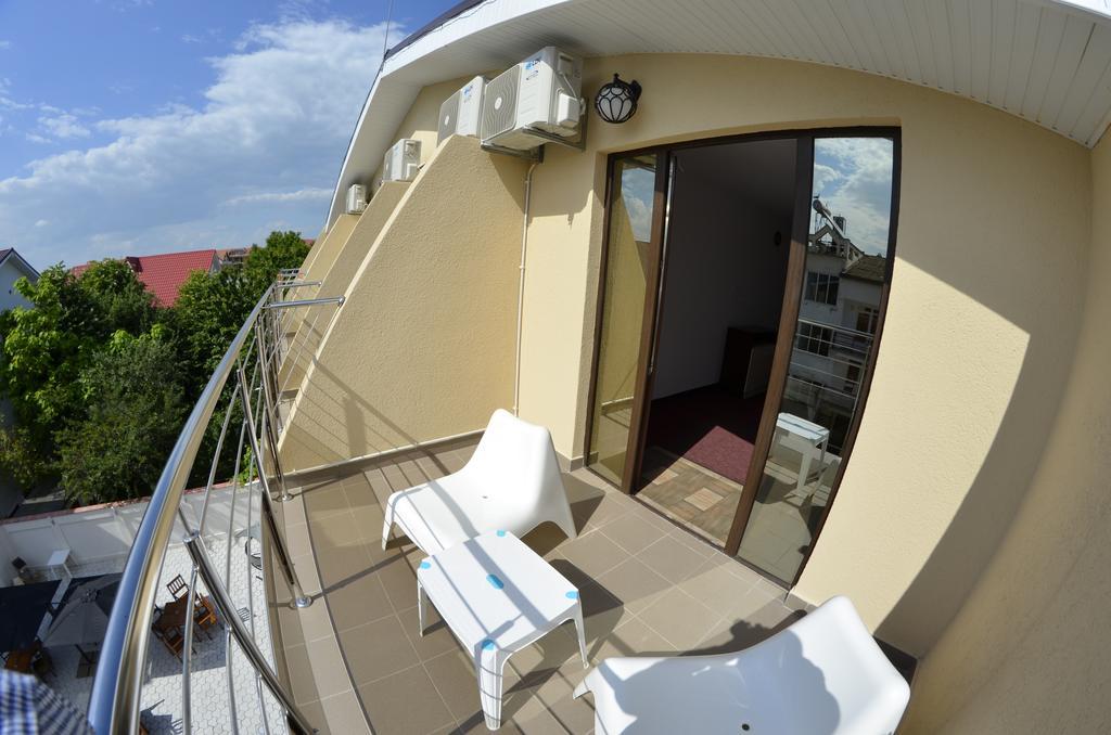 Razvan Holiday Costinesti Exterior photo